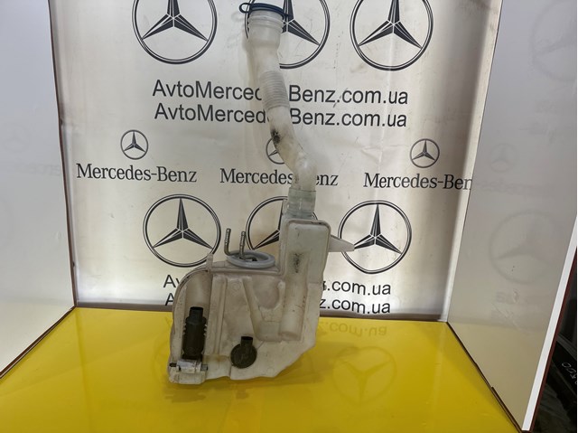 Бачок омывателя стекла A1668690520 MERCEDES