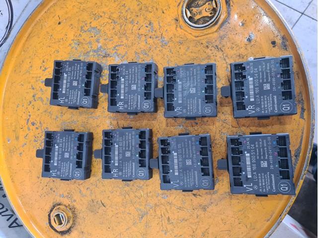 Блок комфорта задней двери A1669005604 MERCEDES