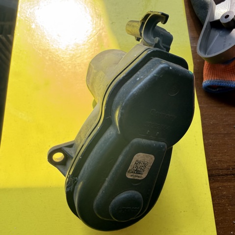 Мотор привода тормозного суппорта заднего A1669065401 MERCEDES
