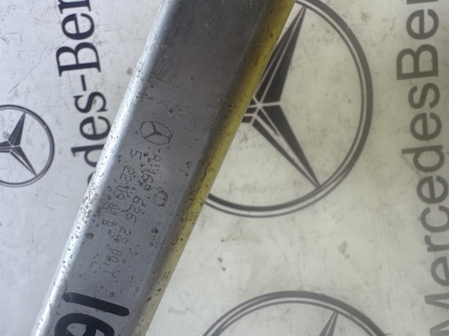 Балка радиатора нижняя A1676262200 MERCEDES