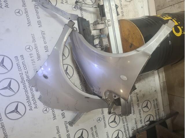 A1688800818 MERCEDES Крыло переднее правое купить в Житомир