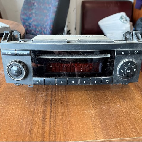 Радиоприемник A1698200086 MERCEDES