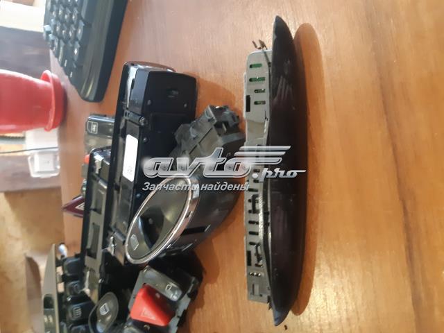 A1715420123 MERCEDES Дисплей парктроника купить в Запорожье