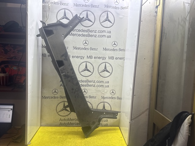 Накладка задней панели багажника A2026905825 MERCEDES
