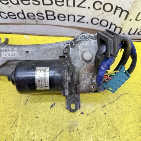 Мотор стеклоочистителя лобового стекла A2028202308 MERCEDES