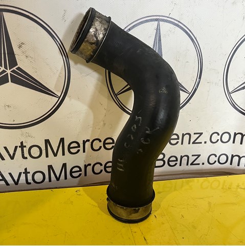 Шланг/патрубок интеркуллера A2035281182 MERCEDES