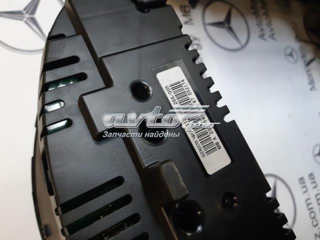 A2035404947 MERCEDES Приборная доска (щиток приборов) купить в Украина