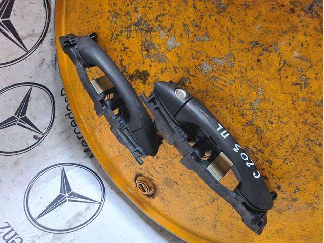 Держатель наружной ручки двери, левых дверей A2037600134 MERCEDES
