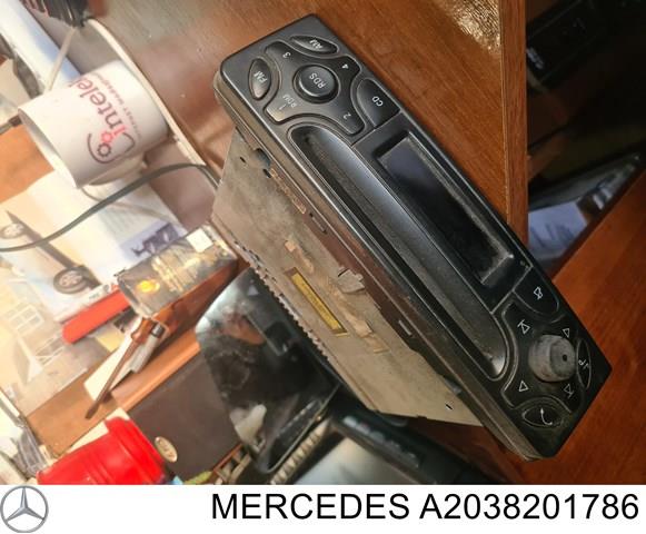 MERCEDES A2038201786 Магнитола в наличии Тернополь
