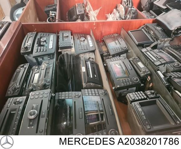 MERCEDES A2038201786 Магнитола в наличии Харьков