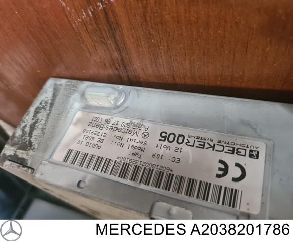 A2038201786 MERCEDES Магнитола (радио AM/FM) купить в Запорожье