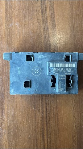 Блок комфорта передней двери A2038206326 MERCEDES