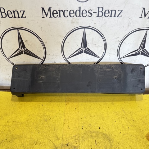 Крепление переднего номера автомобиля A2038850181 MERCEDES