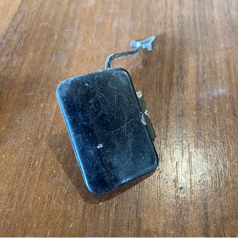 Заглушка бампера буксировочного крюка A2038850326 MERCEDES