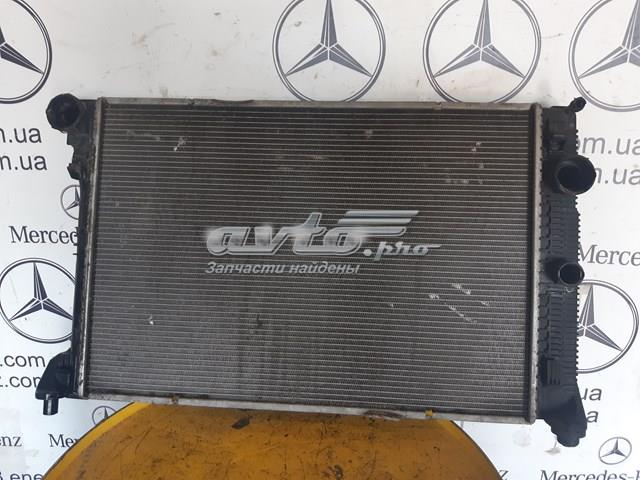 Радиатор охлаждения двигателя A2045003703 MERCEDES