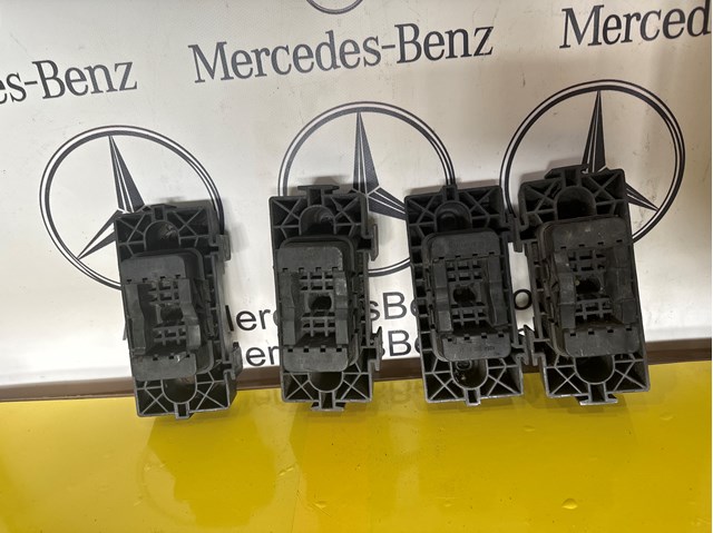 Подушка домкрата нижняя, поддомкратник A2046920028 MERCEDES