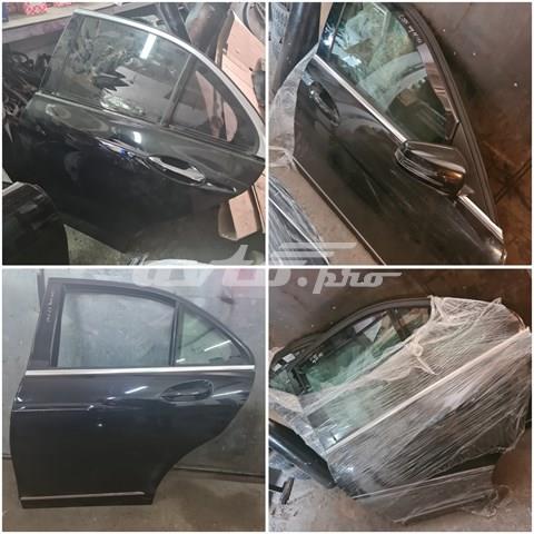 Пассажирская передняя дверь A2047200205 MERCEDES