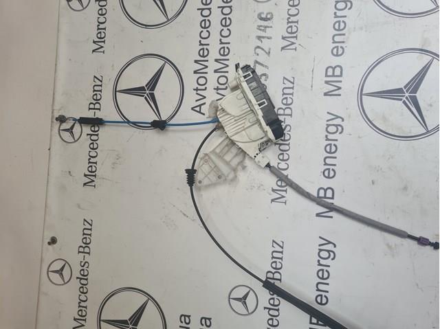Замок двери задней левой A2047304335 MERCEDES