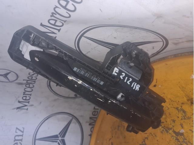 A2047601634 MERCEDES Держатель наружной ручки двери правых дверей купить в Ирпень