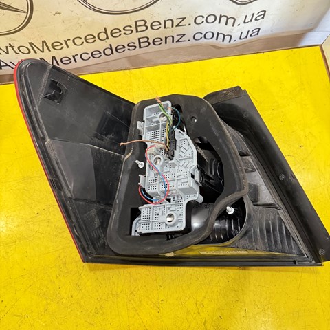 MERCEDES 2048202664 Фонарь задний правый в наличии Запорожье