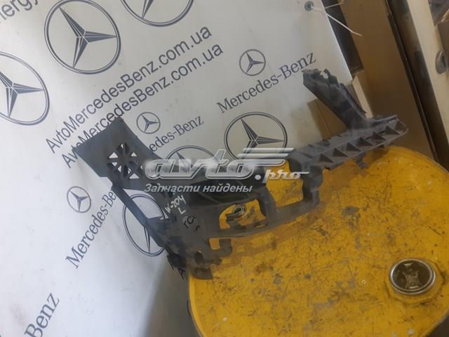 Кронштейн бампера переднего, правый A2048850865 MERCEDES