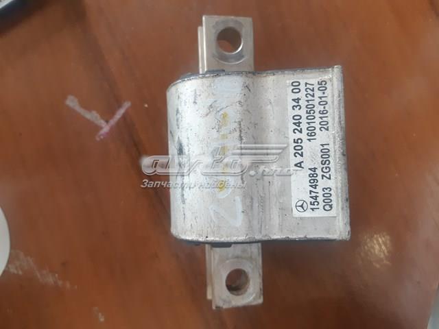 Подушка трансмиссии A2052403400 MERCEDES