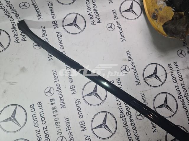 MERCEDES A2056901382 Молдинг крыши левый в наличии Харьков