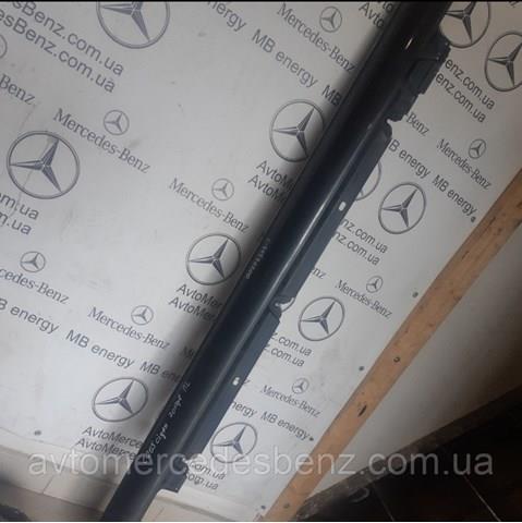 Накладка (молдинг) порога наружная левая A2056907102 MERCEDES