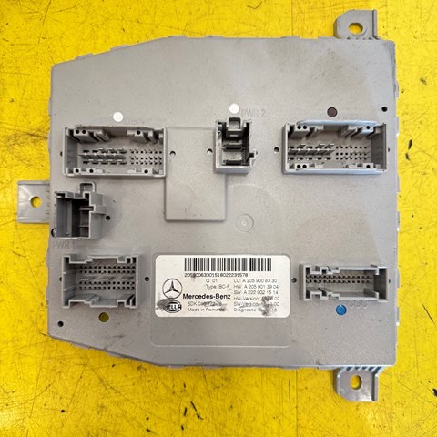 Блок управления сигналами SAM A2059006330 MERCEDES
