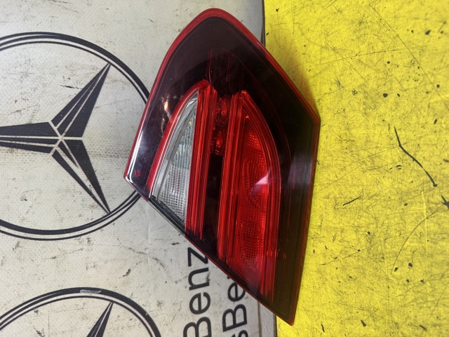 Правый стоп A2059066800 MERCEDES