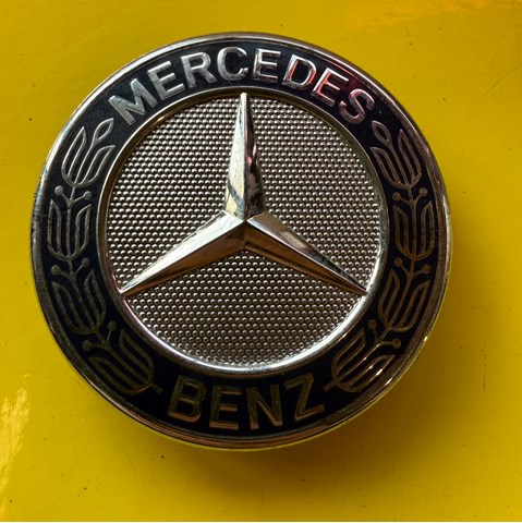 Эмблема капота A2078170316 MERCEDES