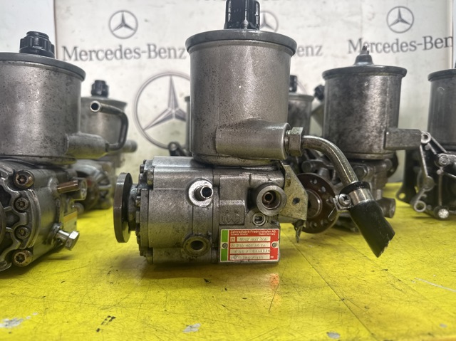Насос рулевого механизма A2104660901 MERCEDES