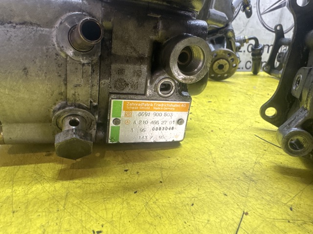 MERCEDES A2104662701 Насос ГУР в наличии Житомир