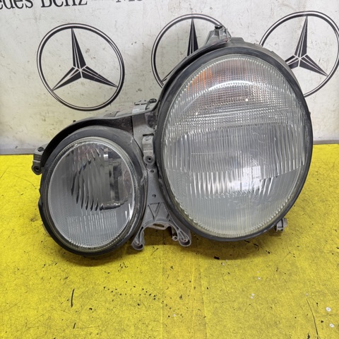 Фара левая A2108202761 MERCEDES
