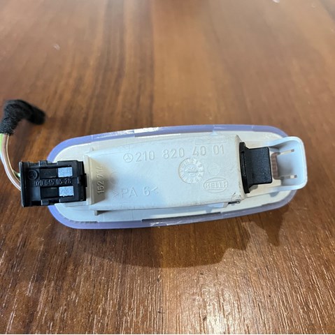 A2108204001 MERCEDES Плафон подсветки багажного отсека купить в Житомир