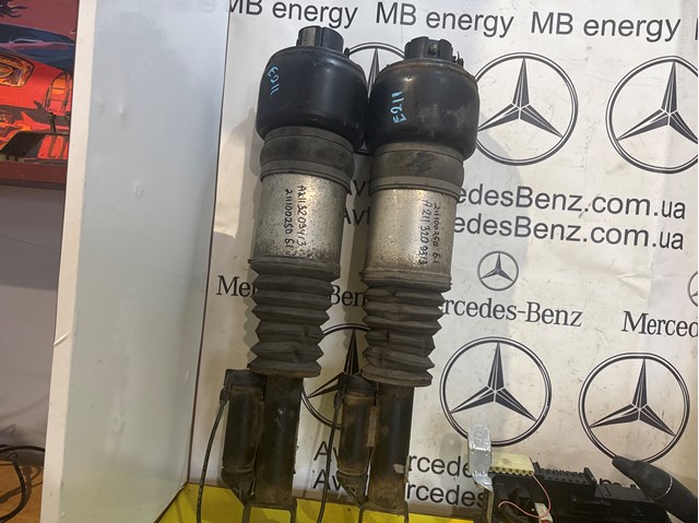 Стойка передняя правая A2113206013 MERCEDES