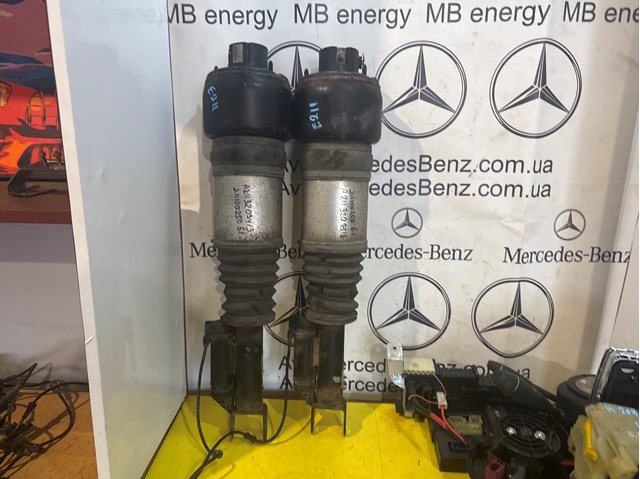Амортизатор подвески передний левый A2113209313 MERCEDES