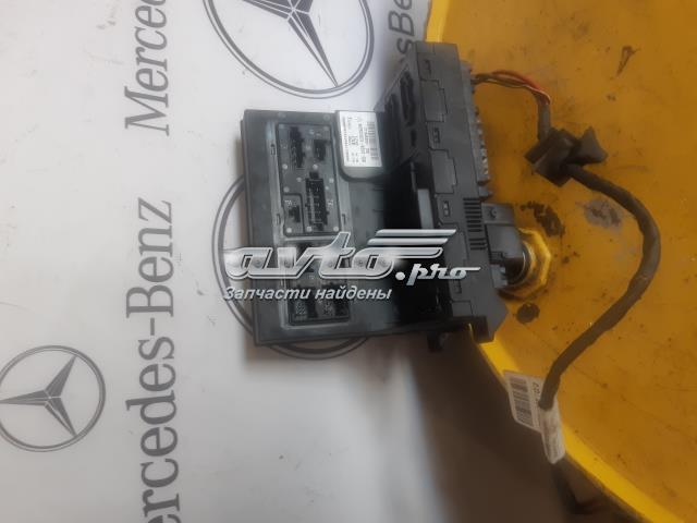 Блок реле и предохранителей A2115453801 MERCEDES