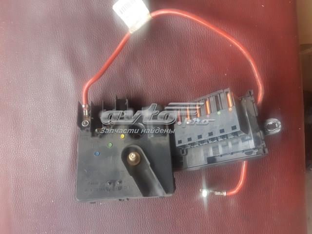 Коробка предохранителей A2115461341 MERCEDES