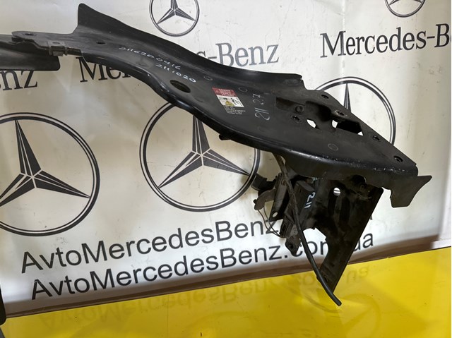 Суппорт радиатора правый / монтажная панель крепления фар A2116200416 MERCEDES