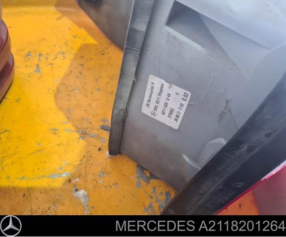 2118201264 MERCEDES Фонарь задний правый внешний купить в Харьков