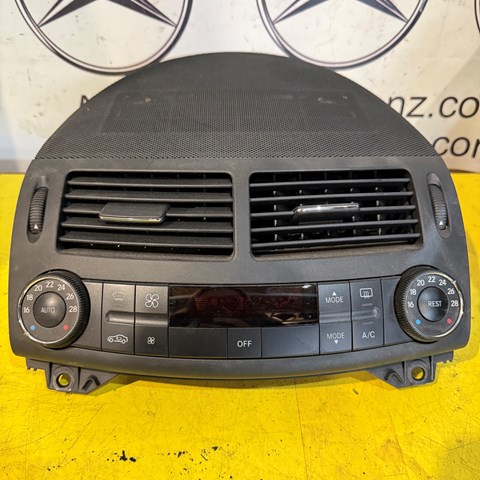 Блок управления печкой A2118300890 MERCEDES