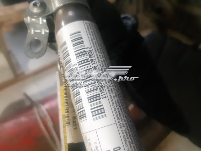 Шторка боковая правая A2118601005 MERCEDES