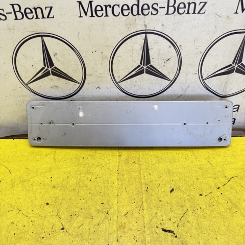 Кронштейн переднего номерного знака A2118850181 MERCEDES