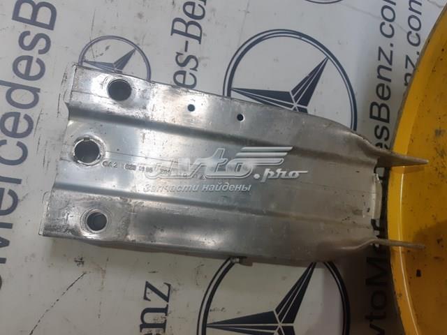 Наполнитель бампера переднего A2126200895 MERCEDES