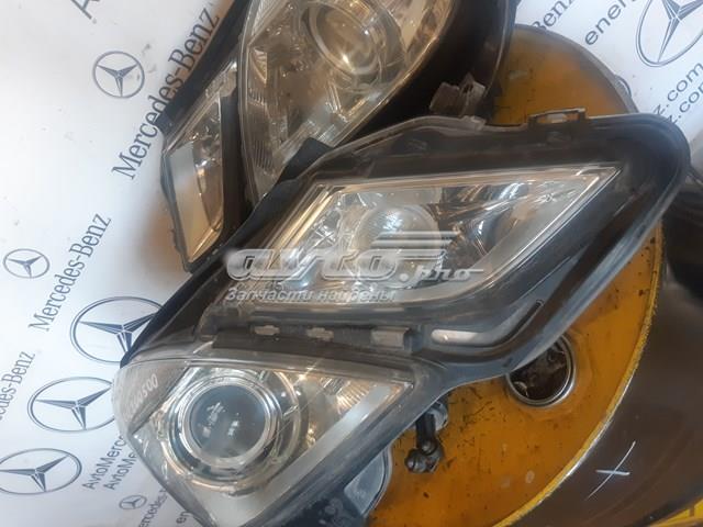 MERCEDES 2128204161 Фара правая в наличии Черкассы