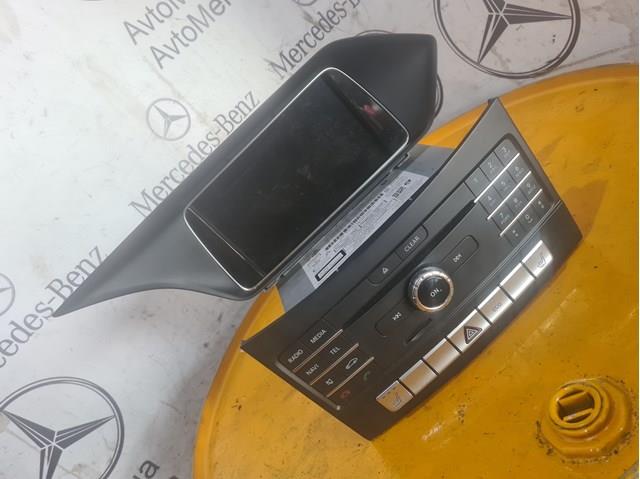 Блок кнопок центральной консоли A2129000829 MERCEDES