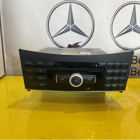 Блок кнопок центральной консоли A2129005212 MERCEDES