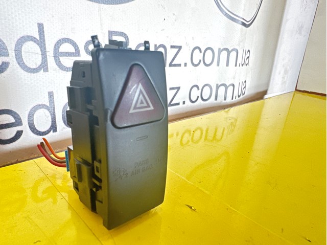 Блок кнопок центральной консоли A2129052600 MERCEDES