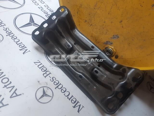Крепление кпп A2132400802 MERCEDES